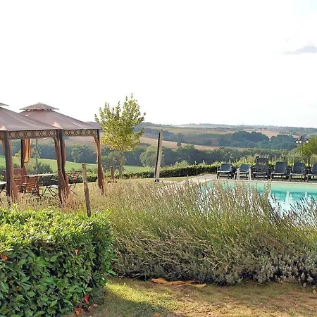 Sleeps 16 Pool Air Con Wifi Ranciano