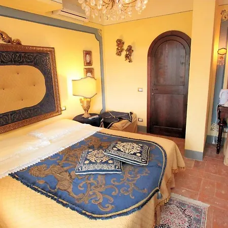 Sleeps 16 Pool Air Con Wifi Ranciano