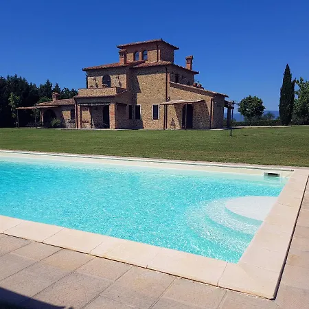 Sleeps 16 Pool Air Con Wifi *