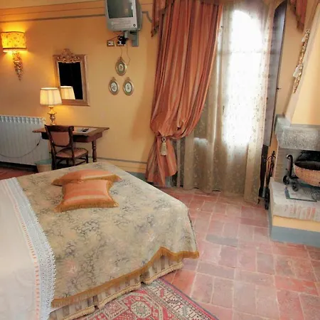 Sleeps 16 Pool Air Con Wifi Villa